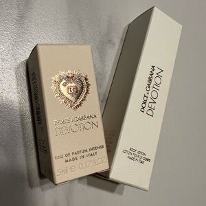 Dolce & Gabbana Devotion Lipstick - Luxurious Cream Shade